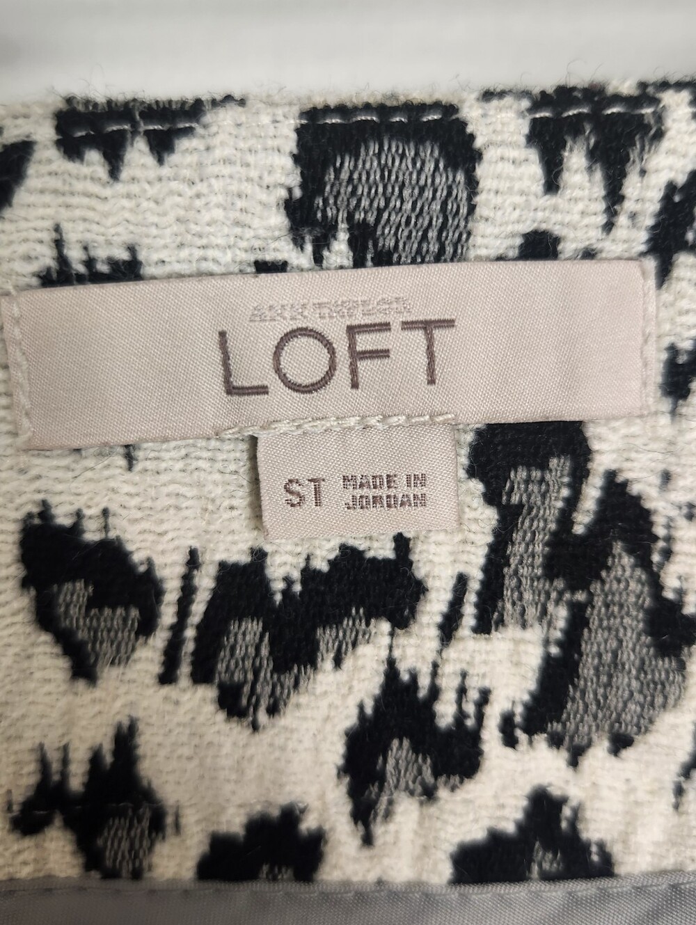 NWOT Loft Women's Black Cream Snow Leopard Animal Print Mini Skirt Size ST #738 - Picture 8 of 11